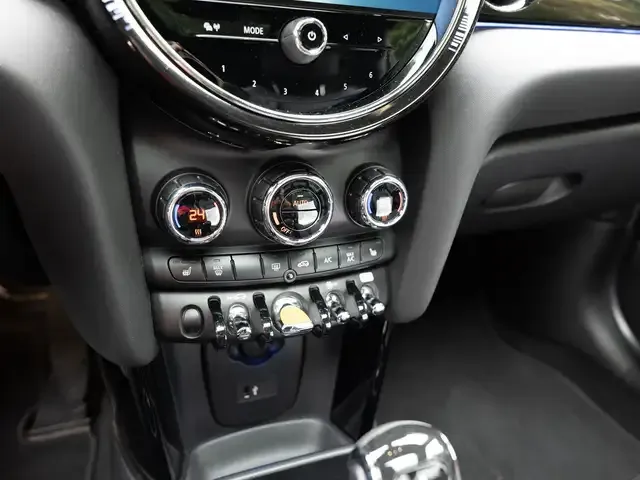 MINI Cooper SE