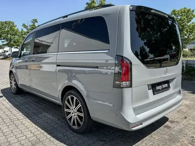 Mercedes-Benz V 250