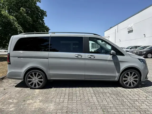 Mercedes-Benz V 250