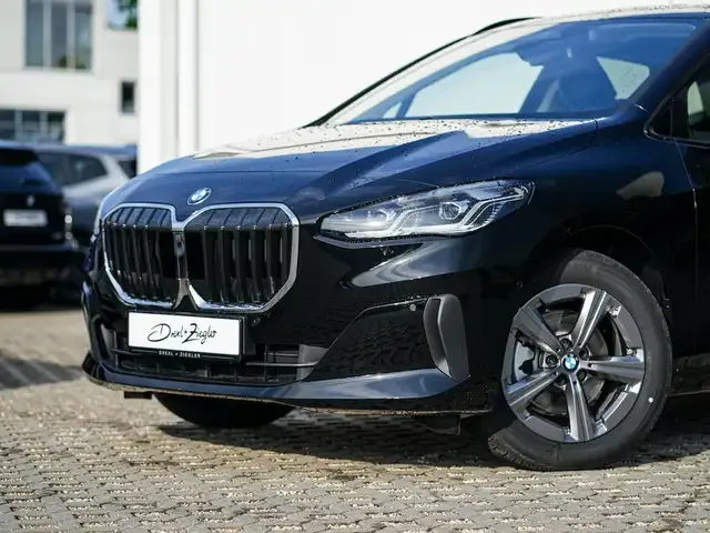 BMW 220