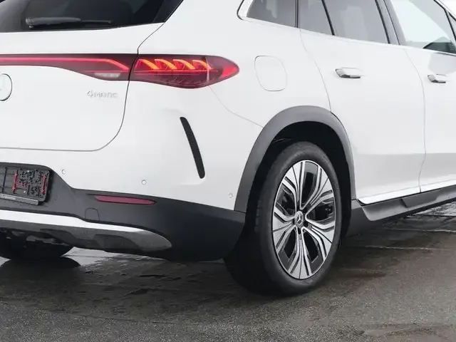 Mercedes-Benz EQE 350