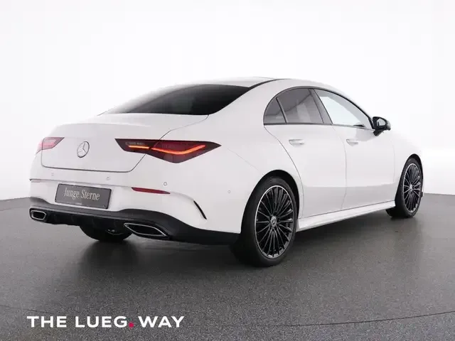 Mercedes-Benz CLA 200