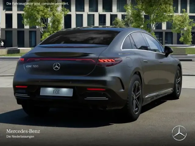 Mercedes-Benz EQE 300
