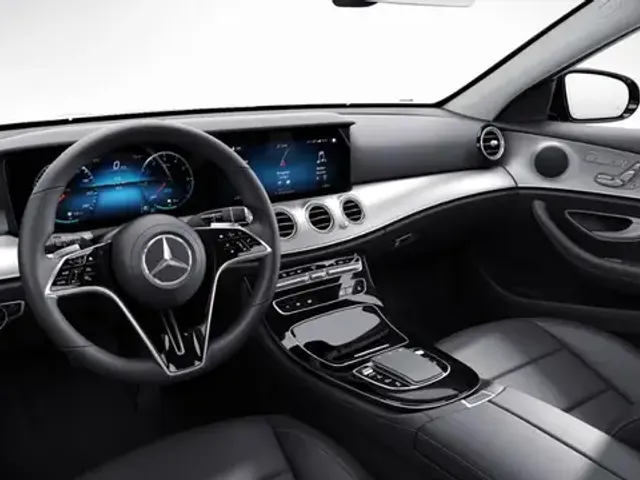 Mercedes-Benz E 300