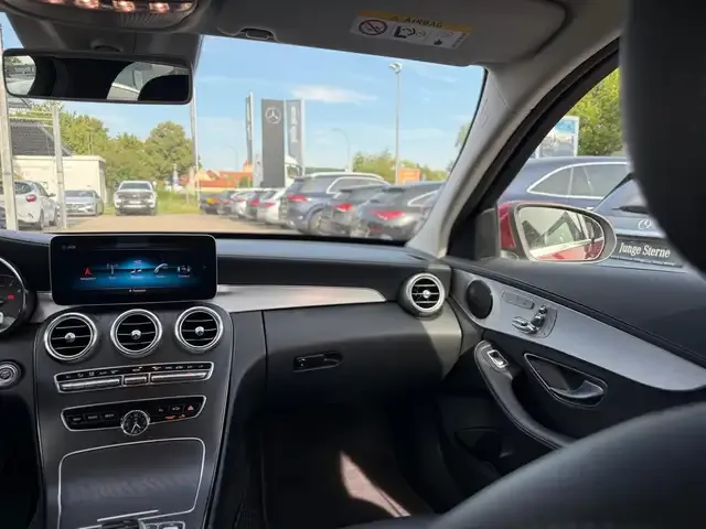 Mercedes-Benz C 200