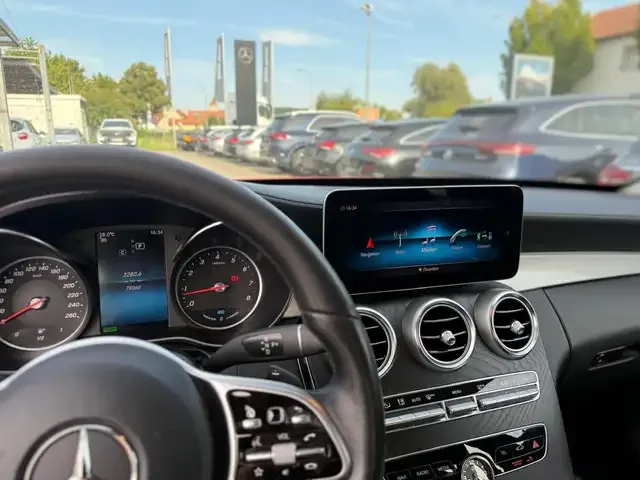 Mercedes-Benz C 200