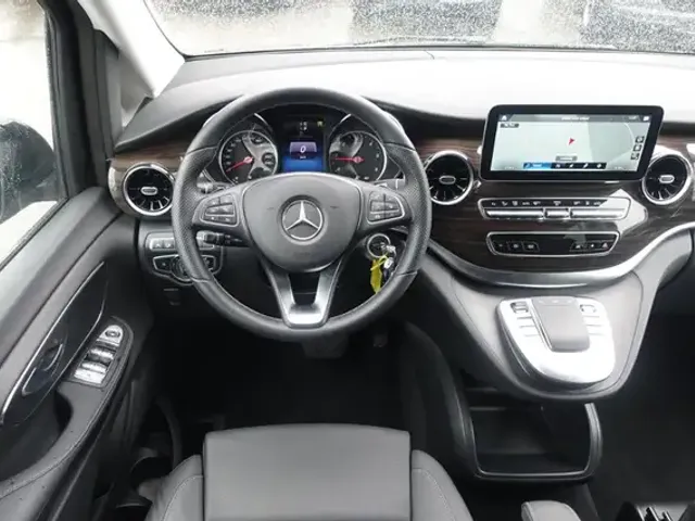 Mercedes-Benz V 300