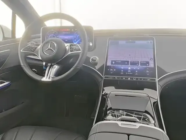 Mercedes-Benz EQE 300