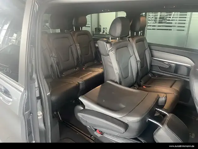 Mercedes-Benz V 250