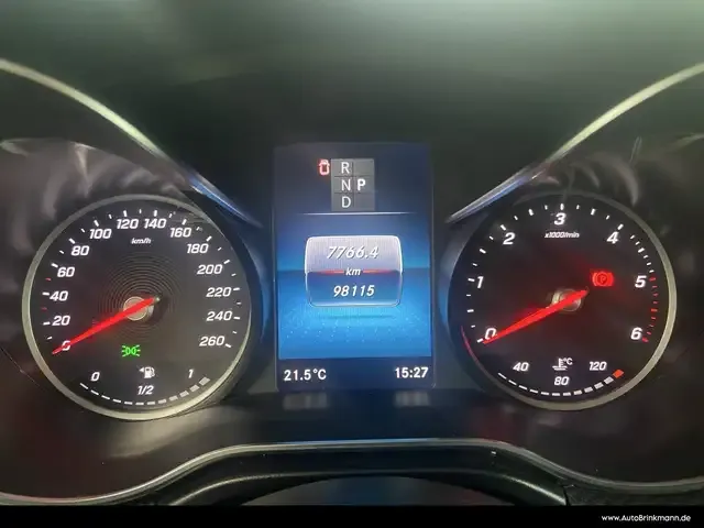 Mercedes-Benz V 250