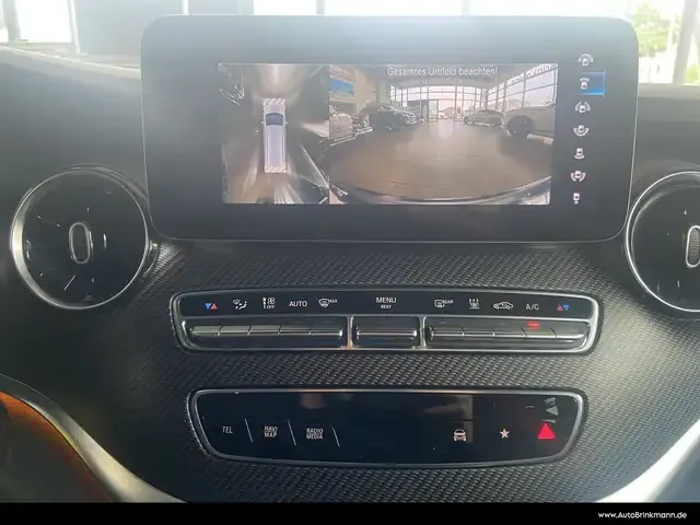 Mercedes-Benz V 250