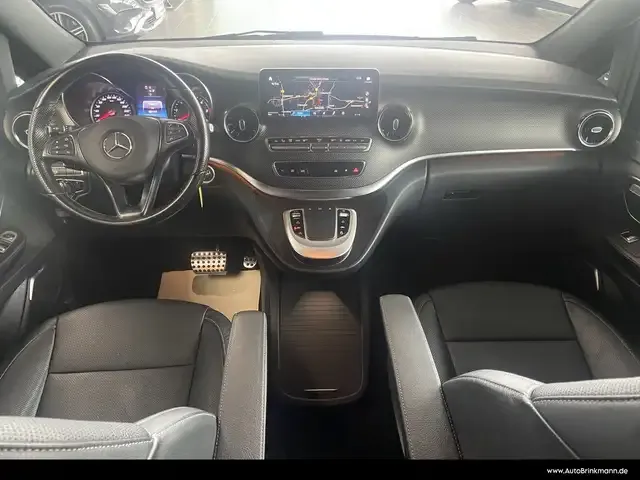 Mercedes-Benz V 250