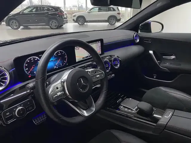 Mercedes-Benz CLA 220