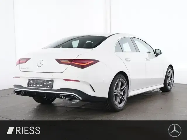 Mercedes-Benz CLA 180