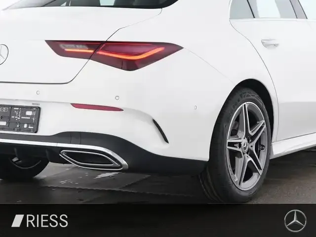 Mercedes-Benz CLA 180