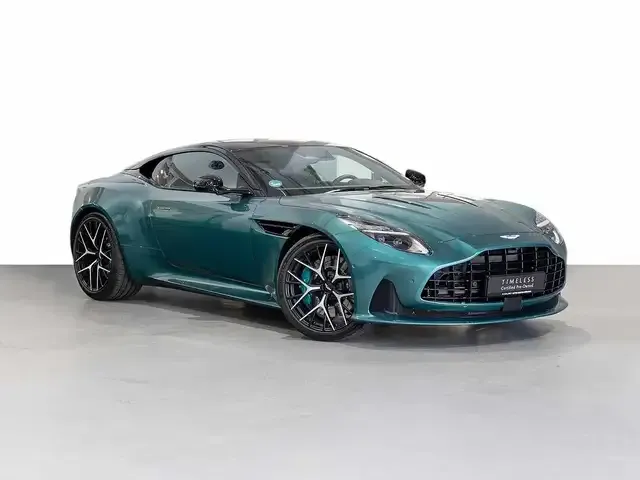 Aston Martin DB12