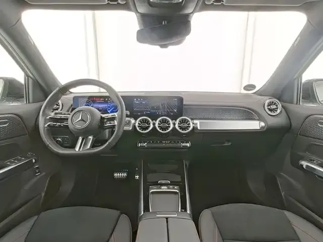 Mercedes-Benz EQB 300