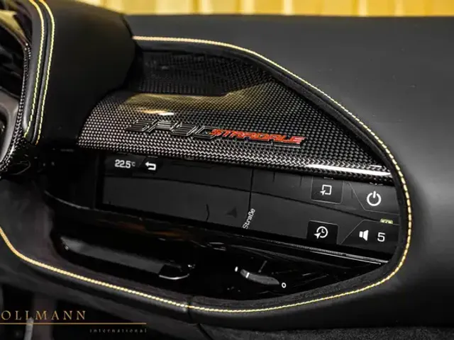 Ferrari SF90 Stradale