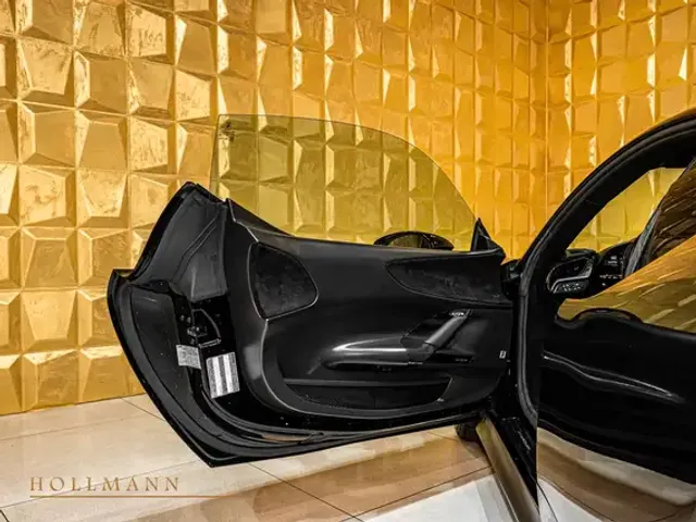 Ferrari SF90 Stradale