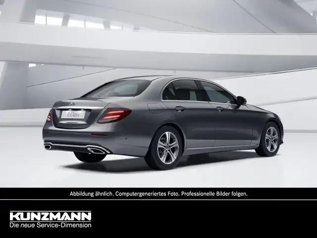Mercedes-Benz E 220