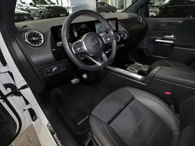 Mercedes-Benz B 220