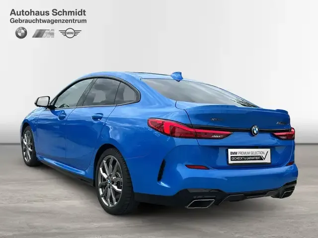 BMW 235