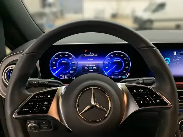 Mercedes-Benz EQV 300