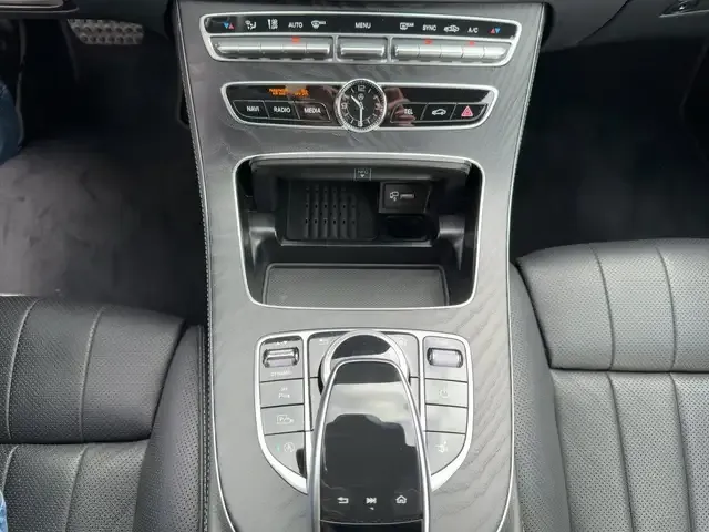 Mercedes-Benz E 400