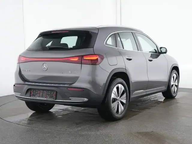 Mercedes-Benz EQA 300