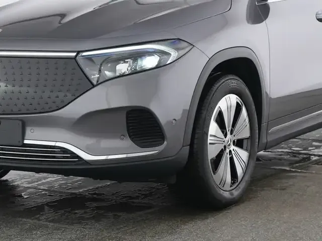Mercedes-Benz EQA 300