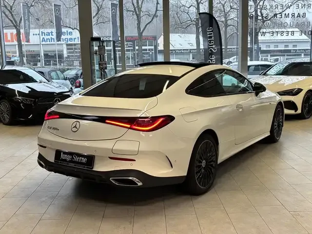 Mercedes-Benz CLE 300