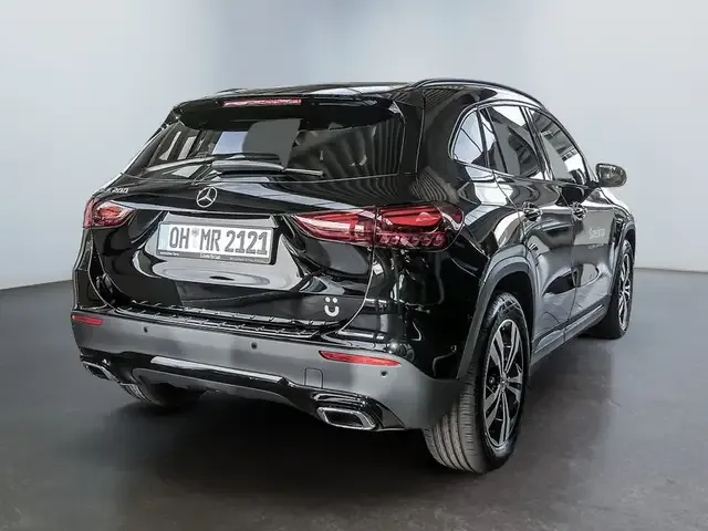 Mercedes-Benz GLA 200
