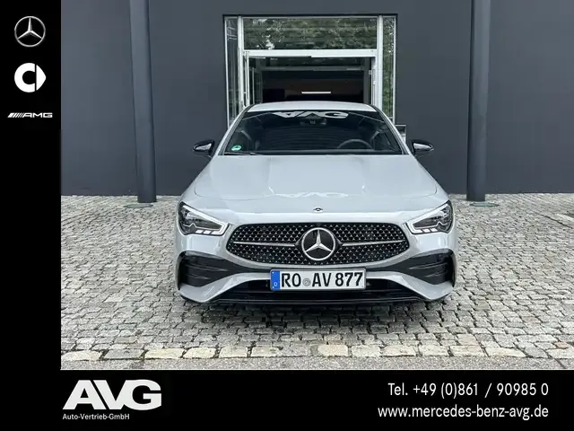 Mercedes-Benz CLA 200
