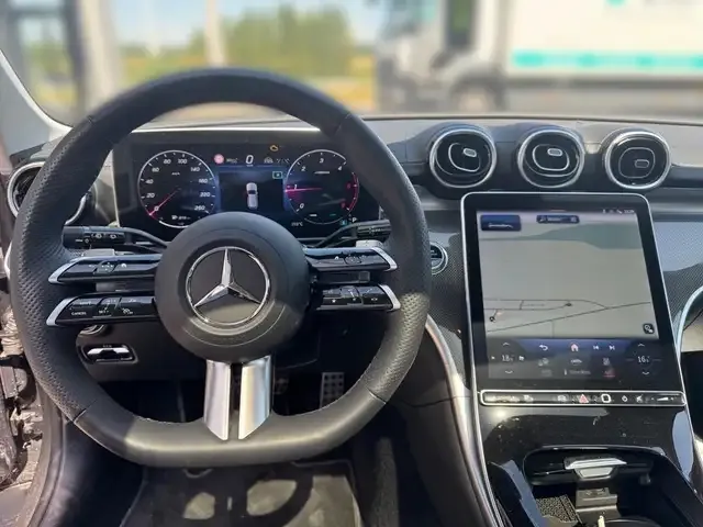 Mercedes-Benz C 220