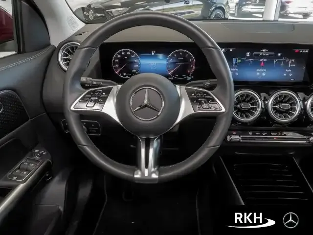 Mercedes-Benz GLA 180