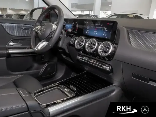 Mercedes-Benz GLA 180