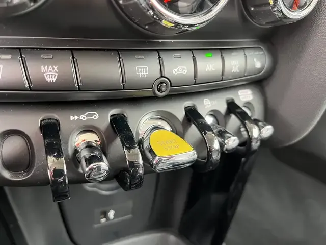 MINI Cooper SE