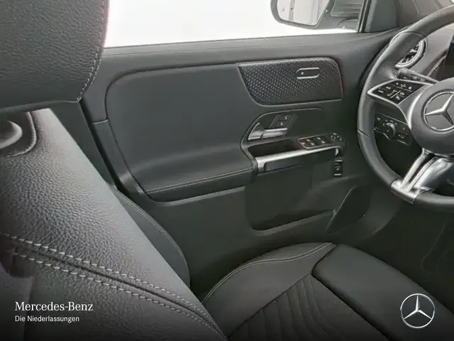 Mercedes-Benz EQB 250