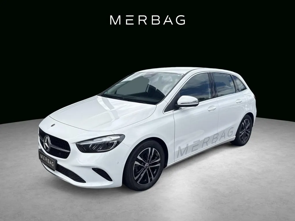 Mercedes-Benz B 180