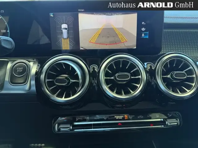 Mercedes-Benz EQB 300