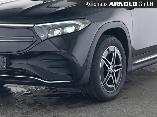 Mercedes-Benz EQB 300