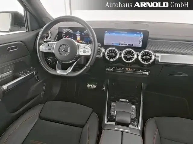 Mercedes-Benz EQB 300