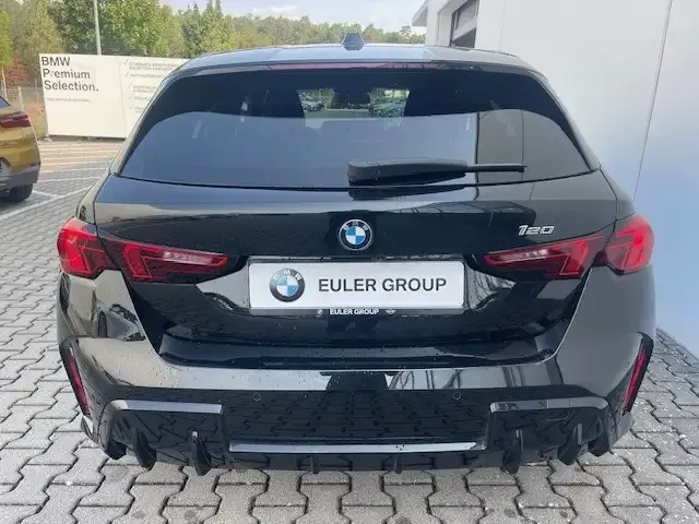 BMW 120