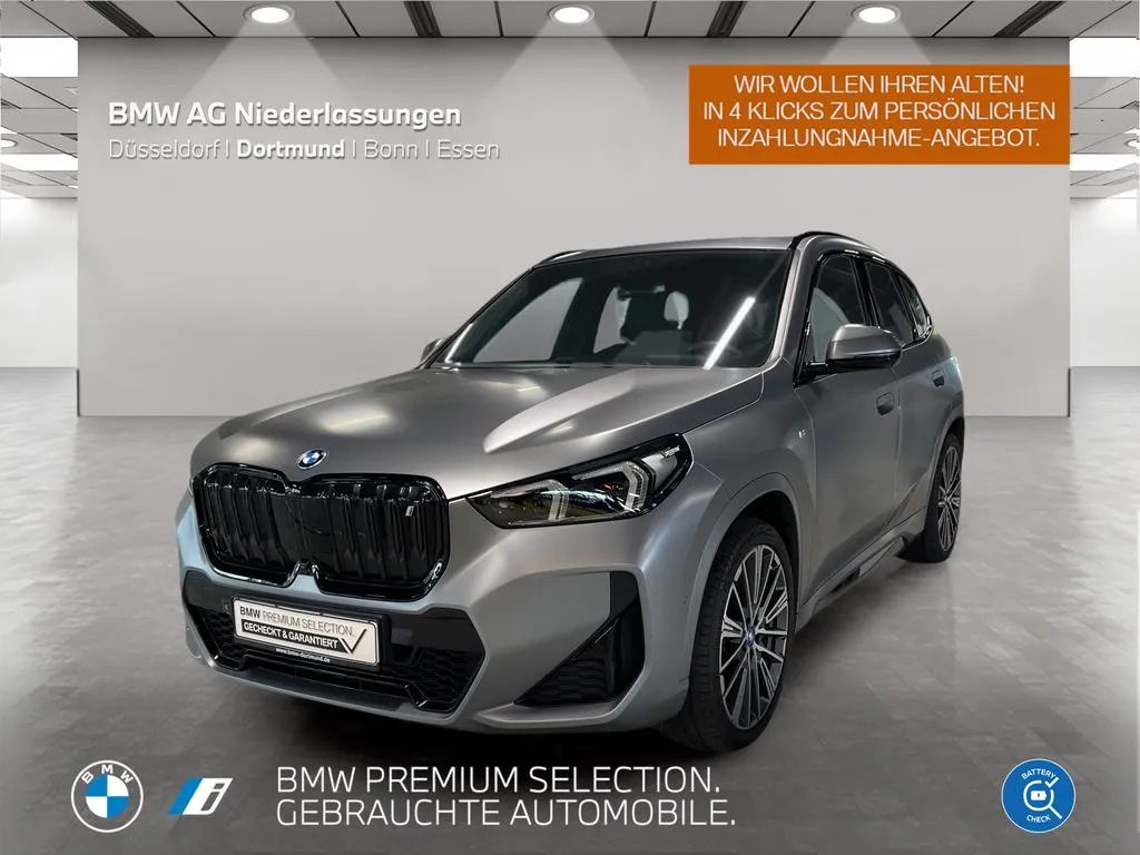 BMW iX1