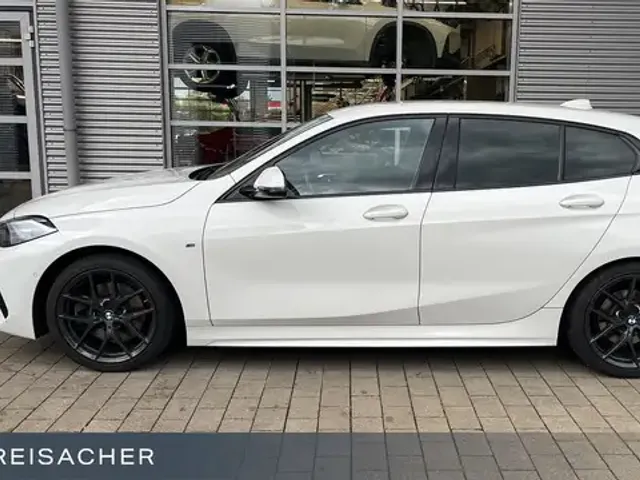 BMW 120