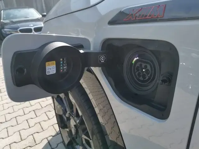 BMW XM
