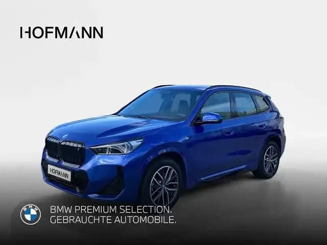 BMW iX1