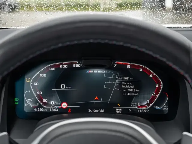 BMW M850