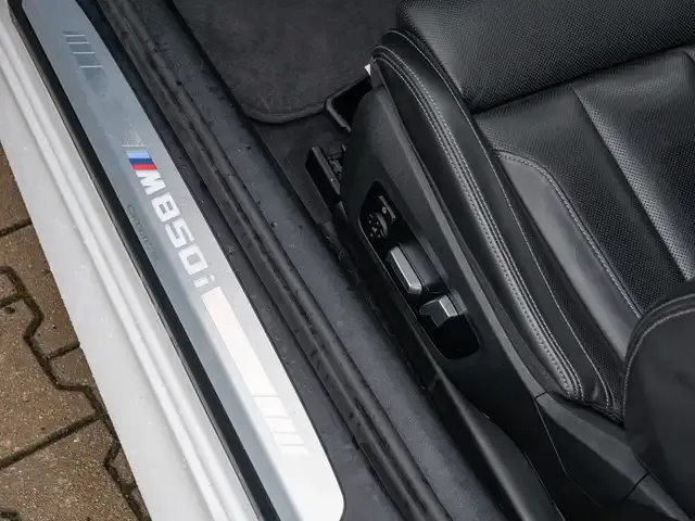 BMW M850