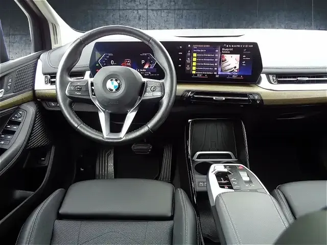 BMW 218